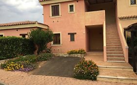 Casa Vacanza A Porto Istana